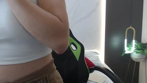 ALMA FENIX  online show from January 2025 12:10:01 PM