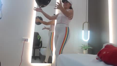 ALMA FENIX  online show from January 2025 03:21:01 PM