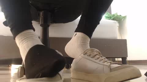 ALMA FENIX  online show from February 2025 12:16:02 PM