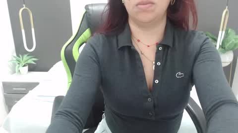 ALMA FENIX  online show from February 2025 12:08:01 PM