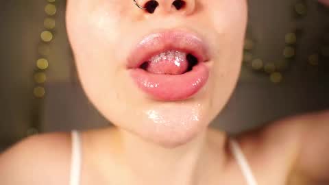 Alma online show from March 2025 07:34:01 PM