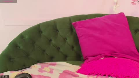 ALMENDRAEVANS online show from January 2025 02:42:02 PM