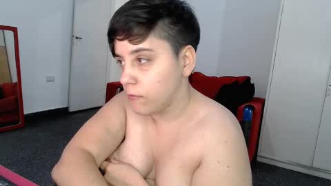 Almond online show from December 2024 11:18:02 PM