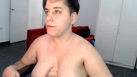 Almond online show from December 2024 02:24:01 AM