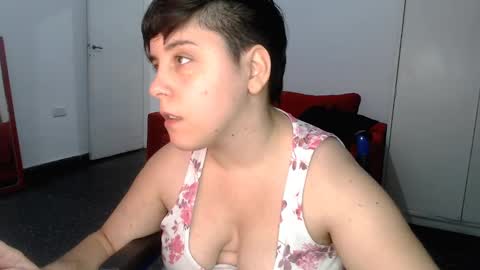 Almond online show from December 2024 11:21:01 PM