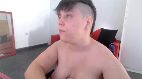 Almond online show from December 2024 09:09:02 PM