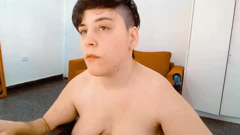 Almond online show from December 2024 07:10:01 PM