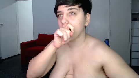 Almond online show from January 2025 11:30:01 PM