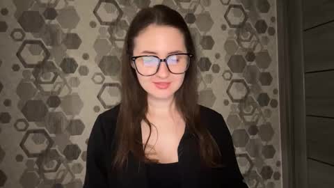 Anna online show from September 2025 10:13:01 PM