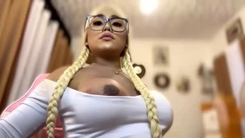 alodia x princess online show from November 2025 12:35:01 AM