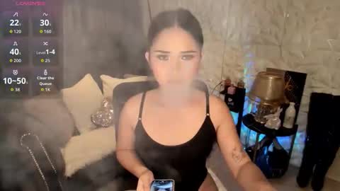 alodialuxts online show from November 2025 06:35:01 AM