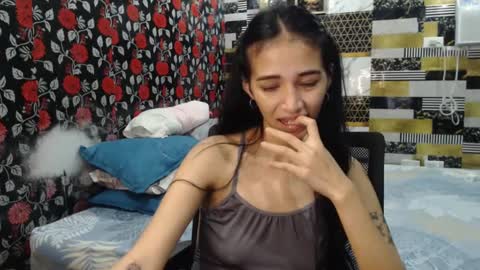 Snapshot of alondra_aleng_ereng chatting on February 2025 09:49:01 PM Alondra online show from February 2025 09:49:01 PM