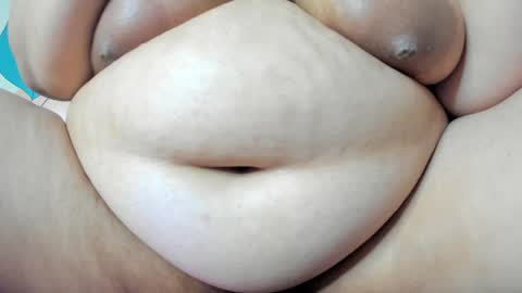 Snapshot of alondra_zaens chatting on December 2024 10:17:01 PM Alondra online show from December 2024 10:17:01 PM