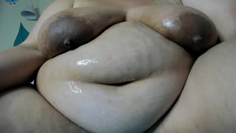 Snapshot of alondra_zaens chatting on February 2025 12:09:01 AM Alondra online show from February 2025 12:09:01 AM