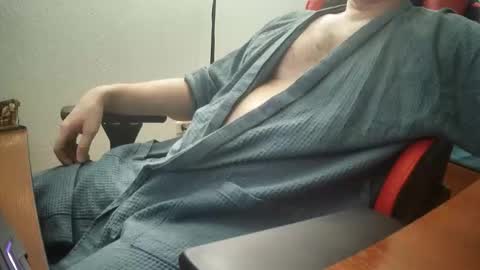 Snapshot of alonzomanly chatting on November 2025 05:12:03 AM alonzomanly online show from November 2025 05:12:03 AM