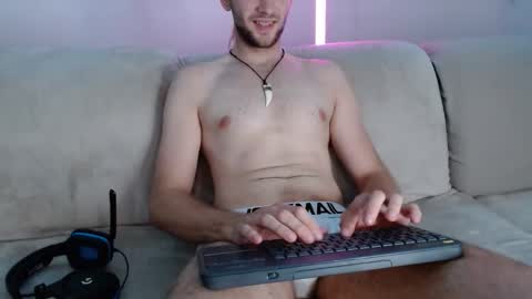 Snapshot of alpha_jax chatting on September 2025 08:10:01 PM Alpha Jax online show from September 2025 08:10:01 PM