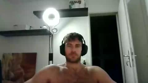 alphah_hunk online show from November 2025 09:37:01 PM