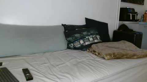 alphahung23 online show from December 2025 07:38:02 AM