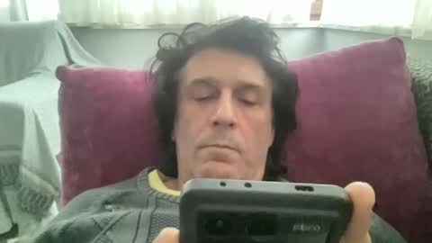 Snapshot of alphandre chatting on January 2025 02:58:01 PM AlphAndre online show from January 2025 02:58:01 PM