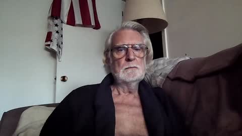 AlphaUniform online show from January 2025 06:17:01 PM