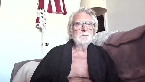 AlphaUniform online show from January 2025 05:45:02 PM