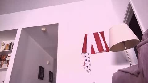 AlphaUniform online show from September 2025 03:35:02 PM