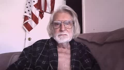 AlphaUniform online show from May 2026 02:36:02 PM