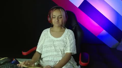 Alter  online show from January 2025 09:20:02 PM