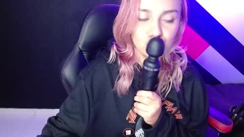 Alter  online show from January 2025 09:13:01 PM