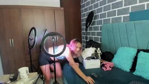 Alter  online show from September 2025 12:19:01 PM