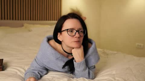 Snapshot of alucidreaming chatting on January 2026 05:48:02 PM Lucid Dreaming online show from January 2026 05:48:02 PM