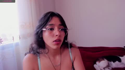 Snapshot of aluna_0310 chatting on December 2024 06:28:01 PM . . online show from December 2024 06:28:01 PM