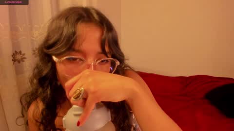 Snapshot of aluna_0310 chatting on December 2024 11:07:01 PM . . online show from December 2024 11:07:01 PM