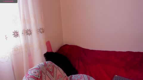 Snapshot of aluna_0310 chatting on January 2025 07:39:02 PM . . online show from January 2025 07:39:02 PM