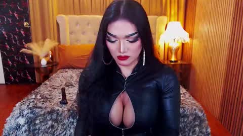 Alura Jhenson online show from September 2025 07:13:01 PM