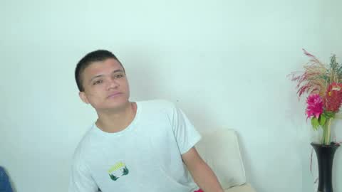 Snapshot of aly_n_sebas chatting on April 2026 02:03:02 AM aly_n_sebas online show from April 2026 02:03:02 AM