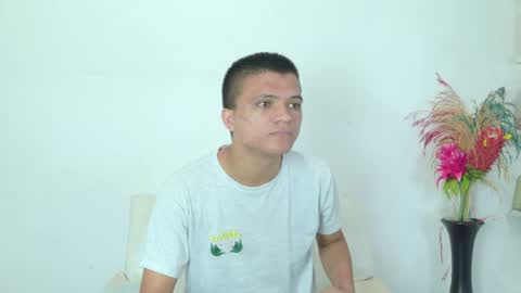 Snapshot of aly_n_sebas chatting on April 2026 02:36:02 AM aly_n_sebas online show from April 2026 02:36:02 AM