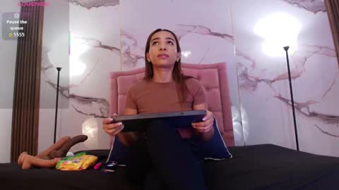 Snapshot of alyathompson chatting on September 2025 03:50:02 AM Alya online show from September 2025 03:50:02 AM