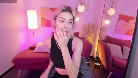 Alysia online show from November 2025 06:45:01 AM