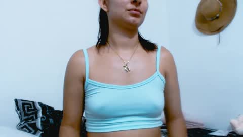 Snapshot of alyson0001 chatting on February 2025 01:19:01 AM allyson online show from February 2025 01:19:01 AM