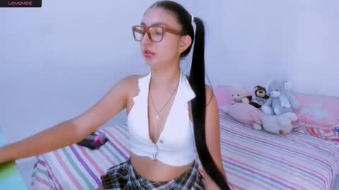 Snapshot of alyson0001 chatting on October 2025 07:54:01 PM allyson online show from October 2025 07:54:01 PM