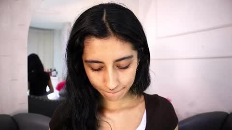 Snapshot of alyssa_joness chatting on May 2026 03:46:01 AM alyssa_joness online show from May 2026 03:46:01 AM