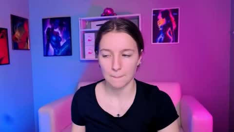 alyssamoan online show from November 2025 11:47:02 AM