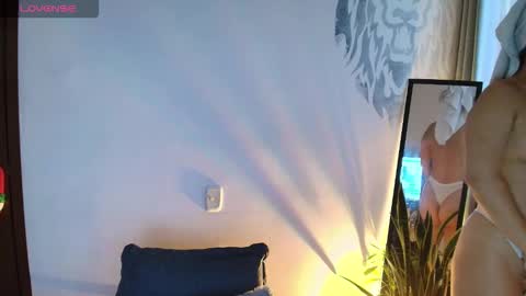 Snapshot of alyssia_wolds_1 chatting on September 2025 10:40:01 AM alyssia wolds online show from September 2025 10:40:01 AM