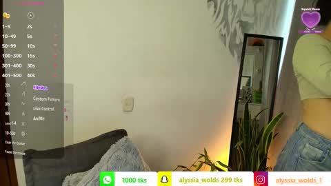 Snapshot of alyssia_wolds_1 chatting on October 2025 11:09:01 AM alyssia wolds online show from October 2025 11:09:01 AM