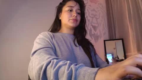 Snapshot of alyssia_wolds_1 chatting on November 2025 12:42:01 AM alyssia wolds online show from November 2025 12:42:01 AM