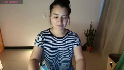 Snapshot of alyssia_wolds_1 chatting on April 2026 10:54:02 PM alyssia wolds online show from April 2026 10:54:02 PM