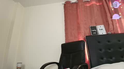 Isabella online show from February 2025 07:57:02 PM