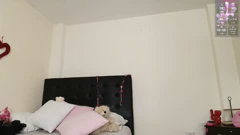 Isabella online show from February 2025 08:32:01 PM