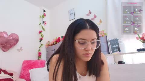 Isabella online show from April 2026 07:49:01 PM